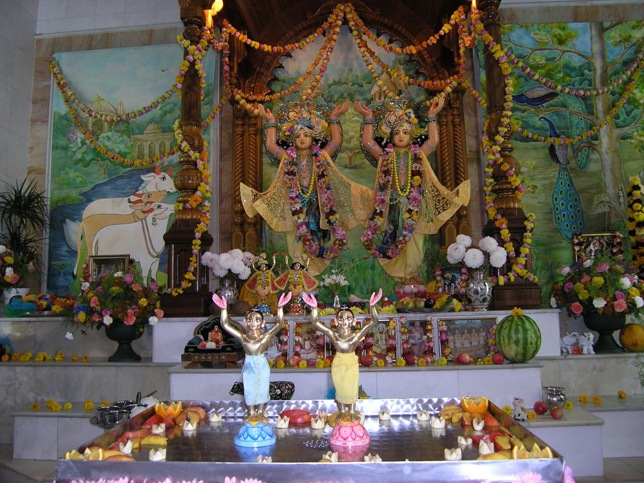 Маленькие и большие Божества