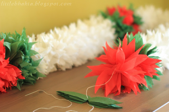 Цветочная гирлянда из бумаги