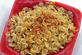 Овсяные хлопья с ревеневым пюре