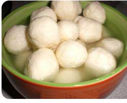 Творожные шарики в сиропе