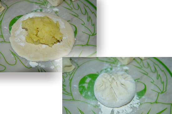 Пресные лепешки с картошкой на сковороде