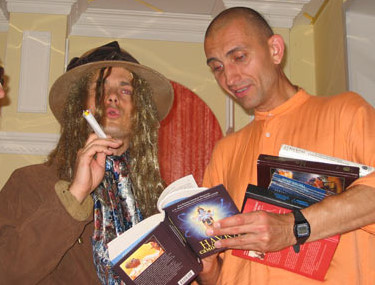 Санкиртана - распространение духовной литературы