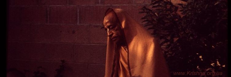 Шрила Прабхупада в доме Адвайтачарйи